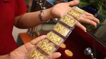 Giá vàng trong nước giảm mạnh sau khi vàng thế giới mất mốc 4.000 USD/ounce