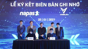 Vinbus và NAPAS ký thỏa thuận hợp tác thanh toán thẻ vé điện tử