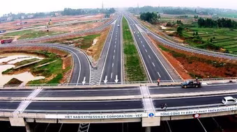 Giải ngân đầu tư công mới đạt 51,7% kế hoạch, chậm do đâu?