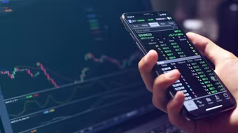 Cổ phiếu thép, khoáng sản “nổi sóng”, VN-Index thành công giữ mốc 1.300 điểm