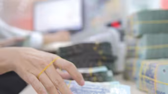 Thanh tra Chính phủ chỉ “chiêu” lách quy định để rót vốn vào một khách hàng, một dự án tại Sacombank