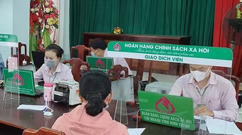 Từ 1/12, giảm lãi suất cho vay hộ nghèo và các chương trình tín dụng chính sách