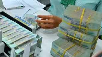 UOB: Lạm phát có thể khiến NHNN thận trọng trong thay đổi lãi suất chính sách