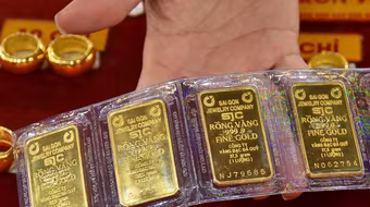Giá vàng tiến sát mốc 148 triệu đồng/lượng