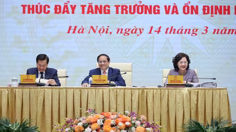 Tín dụng tăng trưởng âm, Thủ tướng đặt nhiều câu hỏi cho các ngân hàng thương mại