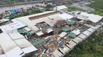 Áp lực nợ xấu thêm nặng vai ngân hàng sau bão lũ