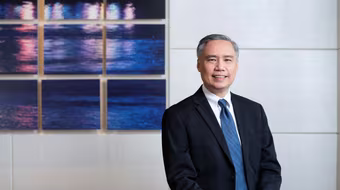 UOB: Mục tiêu tăng trưởng của Việt Nam gặp thách thức từ thuế quan của Mỹ