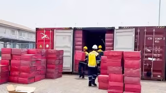 Hải quan bắt giữ hơn 1,3 triệu bao thuốc lá trị giá hơn 65 tỷ đồng