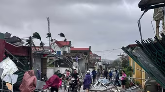 Miễn, giảm, gia hạn thuế cho người dân, doanh nghiệp bị tổn thất do bão số 10 và số 11