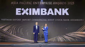 Eximbank được vinh danh “Doanh nghiệp xuất sắc châu Á” và “Doanh nghiệp tăng trưởng nhanh” tại APEA 2025
