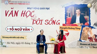 Nghe nghệ sĩ Nguyễn Hoàng Tùng truyền cảm hứng về tình yêu văn học cho các em học sinh