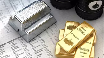 Giá vàng giảm khi giá bạc liên tục lập kỷ lục mới