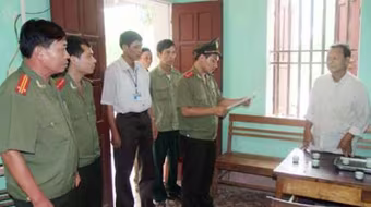 Kinh doanh… hồ sơ nhiễm chất độc hóa học giả