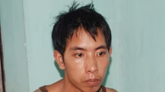 Cận mắt sát thủ tấn công chủ quán “nét” hơn 50 nhát dao