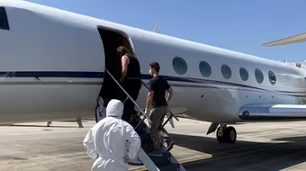 Chuyên cơ đặc biệt dẫn giải 2 tên tội phạm nguy hiểm từ Việt Nam về Mỹ