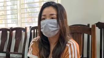 Người đàn bà đẹp đứng sau các màn kịch ‘ông tây giàu có, cô đơn’