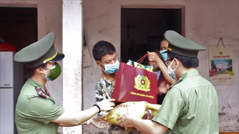 Nghĩa tình vì nhân dân ở đơn vị cửa ngõ nội đô phía Tây Nam thành phố