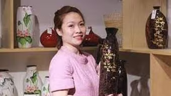 Đánh trúng tâm lý ‘ham của rẻ’, Ngân ‘gốm’ chiếm đoạt hàng trăm triệu đồng