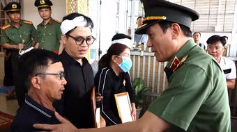 Cấp Bằng “Tổ quốc ghi công” cho 6 cán bộ hy sinh tại Đắk Lắk