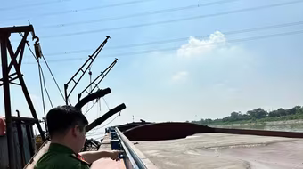 Ngăn chặn ‘cát tặc’ – Chỉ ý chí không, chưa đủ…