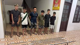 Giật mình hung khí 2 nhóm thanh thiếu niên chuẩn bị để 'giải quyết mâu thuẫn'