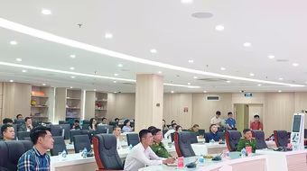 'Chuyển đổi số phải thực chất, hiệu quả và mang lại lợi ích lớn nhất cho nhân dân'