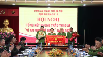 Giữ nghiêm kỷ luật, kỷ cương, không để phát sinh điểm nóng về an ninh, trật tự