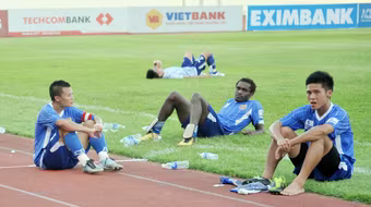 CLB Hà Nội ACB:  Chưa đá đã biết xuống hạng 