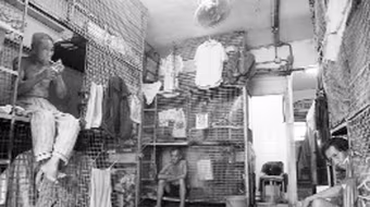 Phía sau một Hồng Kông hào nhoáng