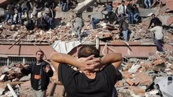 Sau thiên tai “lộ mặt nhân tai”