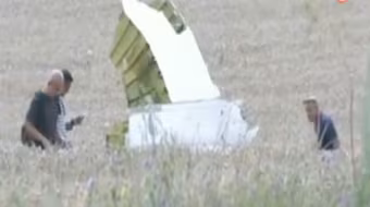 Hơn 100 chuyên gia tới hiện trường vụ MH17