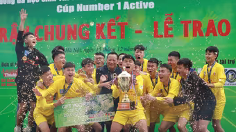 Khoảnh khắc ấn tượng tại một mùa giải kỷ lục 