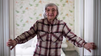 Thực hư về người nếm thử đồ ăn của Hitler 