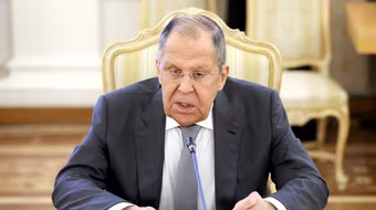 Liên bang Nga bác tin đồn về việc Ngoại trưởng Lavrov mất tín nhiệm 