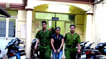 Bắt nữ quái lừa bán hai bé gái vào động mại dâm bên Trung Quốc