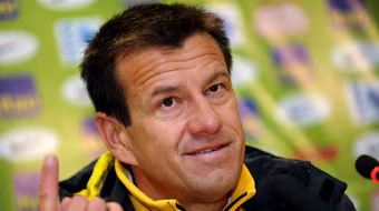 Dunga dọa khởi kiện CLB Queens Park Rangers 