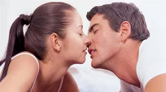 Ba bước khoa học lý giải chuyện yêu