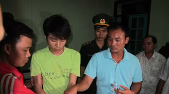 8 vụ việc khiến dư luận sốc nhất năm 2011