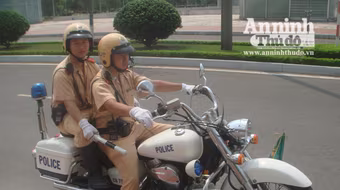 CSGT Thủ đô rèn quân, luyện tác phong trong kỳ nghỉ lễ