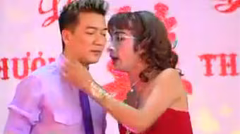 Cười nghiêng ngả xem Đàm Vĩnh Hưng "Xin lỗi tình yêu" ở đám cưới