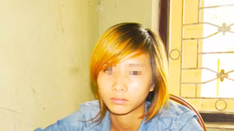 Khi nữ sinh mượn oai đầu gấu đánh người không ghê tay