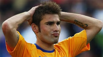 Mutu bị đuổi khỏi đội tuyển quốc gia