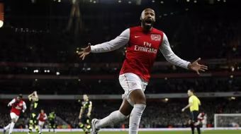 Henry trở lại giúp Arsenal vào vòng 4 FA Cup