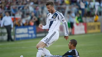 Beckham lĩnh án phạt vì hành động phi thể thao