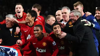 Manchester United giảm nợ nhờ chức vô địch thứ 20