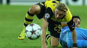 Messi có cú hat-trick thứ 4 ở Champions League