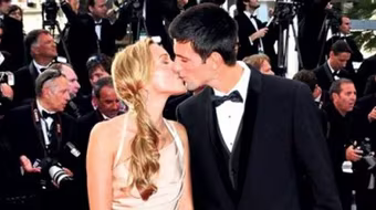 Djokovic đính hôn cùng bạn gái