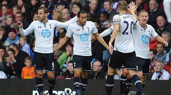 Tottenham trở lại cuộc đua