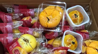 Vận chuyển 10 tấn bánh kẹo, trà sữa không rõ nguồn gốc từ Lào Cai về Hà Nội