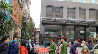 Thắt chặt an ninh tại khu vực tòa nhà 88 Láng Hạ để phòng dịch Covid 19